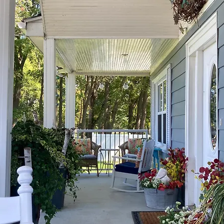 Glorious Gardens Bed And Breakfast-3